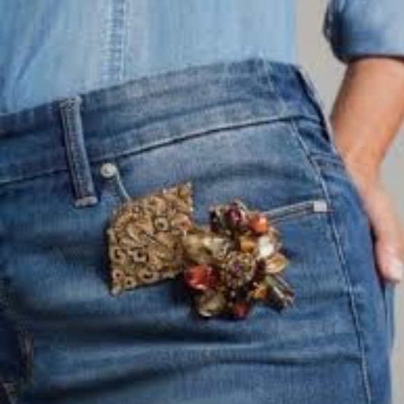 5/6 10 AM EST Derby Day Brooch Blow-Out - Picture 8 of 11